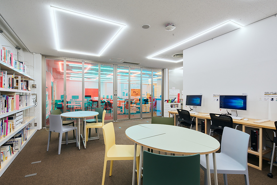 メディア表現学科コモンルーム