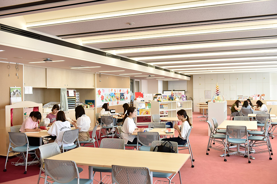 子ども教育学科コモンルーム